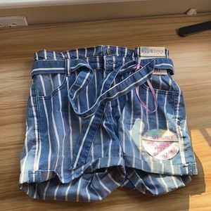 High waisted paper bag shorts